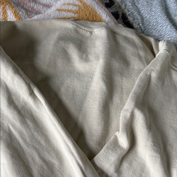 Golden Hour Beige Rio de Janeiro Sweatshirt - Picture 5 of 6